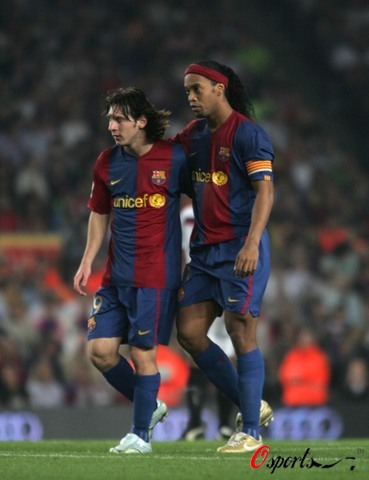 常常充满着 常常充满着